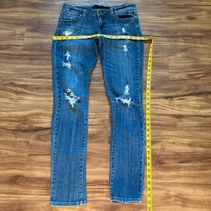 Woman’s straight leg jeans, size 7 long